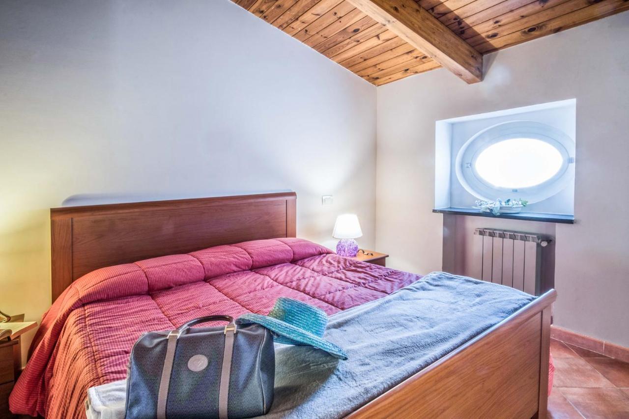Amore Rentals - Maison Palazzo Correale ซอร์เรนโต ภายนอก รูปภาพ