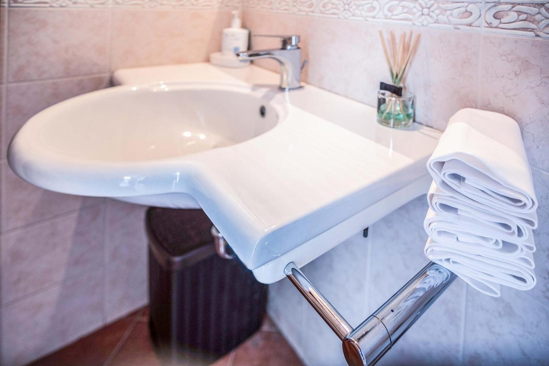 Amore Rentals - Maison Palazzo Correale ซอร์เรนโต ภายนอก รูปภาพ