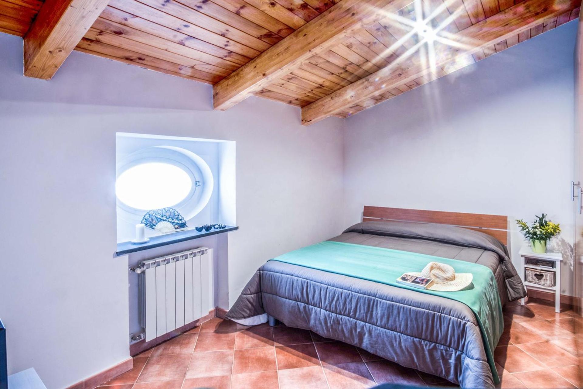 Amore Rentals - Maison Palazzo Correale ซอร์เรนโต ภายนอก รูปภาพ