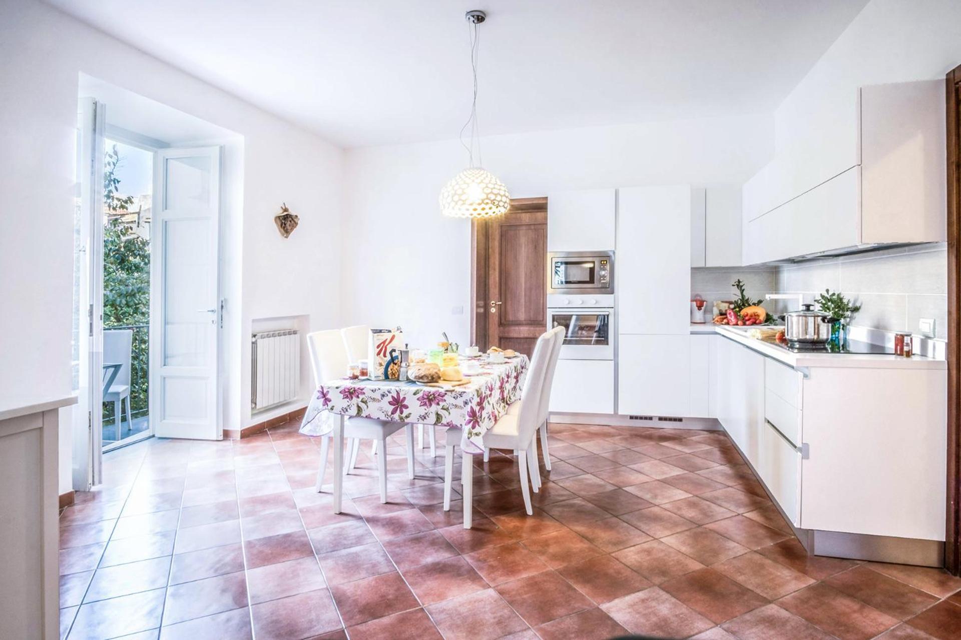 Amore Rentals - Maison Palazzo Correale ซอร์เรนโต ภายนอก รูปภาพ
