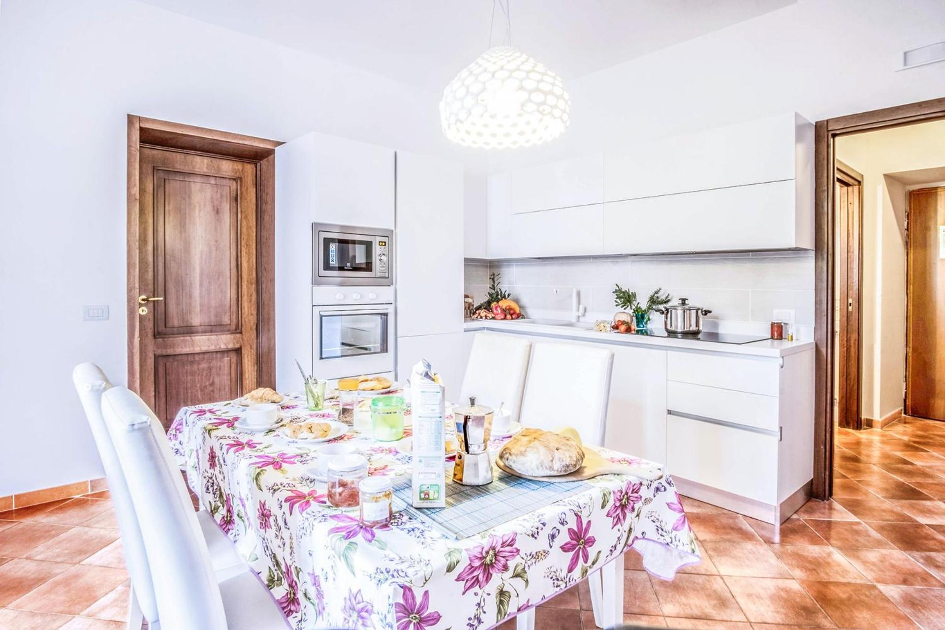 Amore Rentals - Maison Palazzo Correale ซอร์เรนโต ภายนอก รูปภาพ