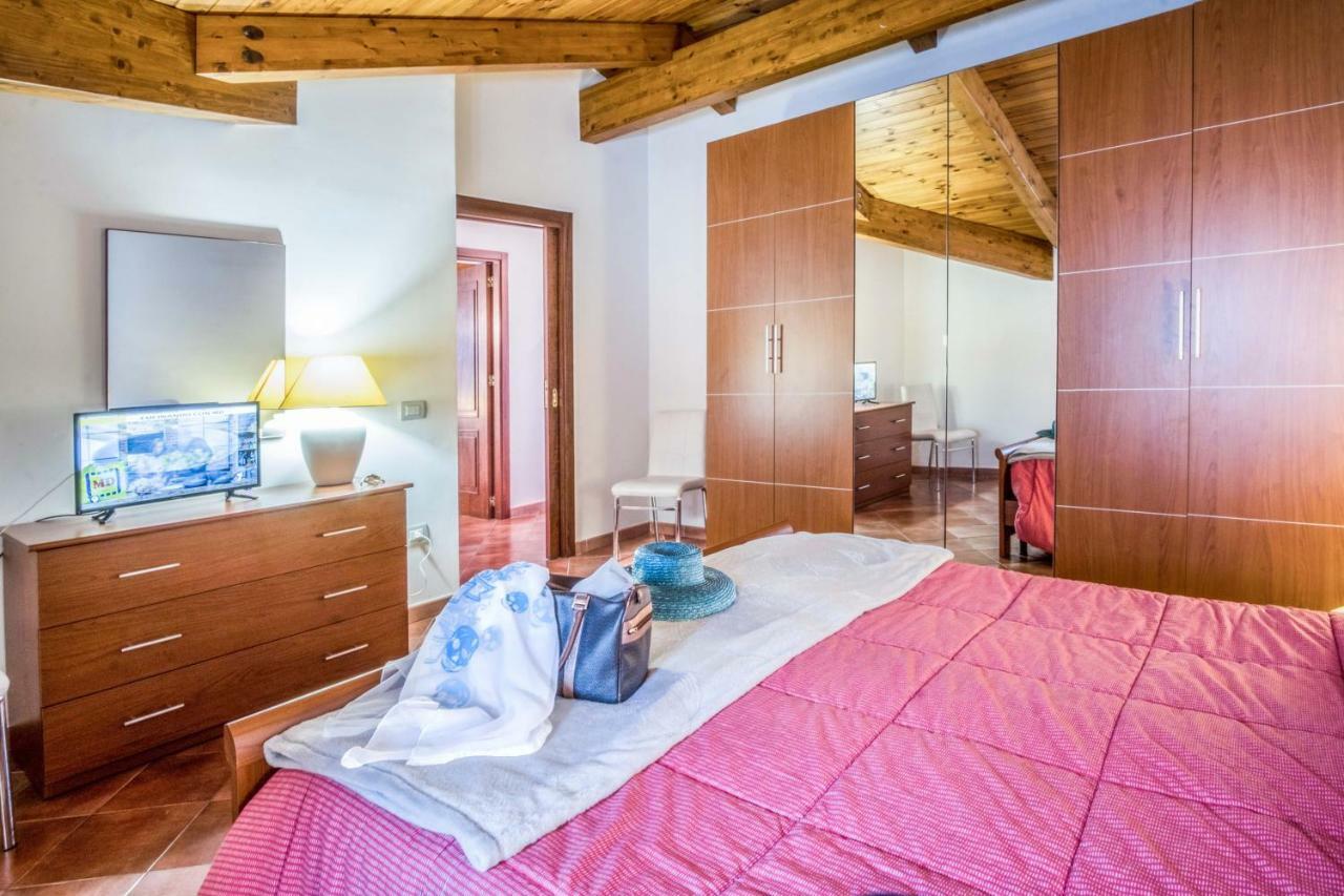 Amore Rentals - Maison Palazzo Correale ซอร์เรนโต ภายนอก รูปภาพ