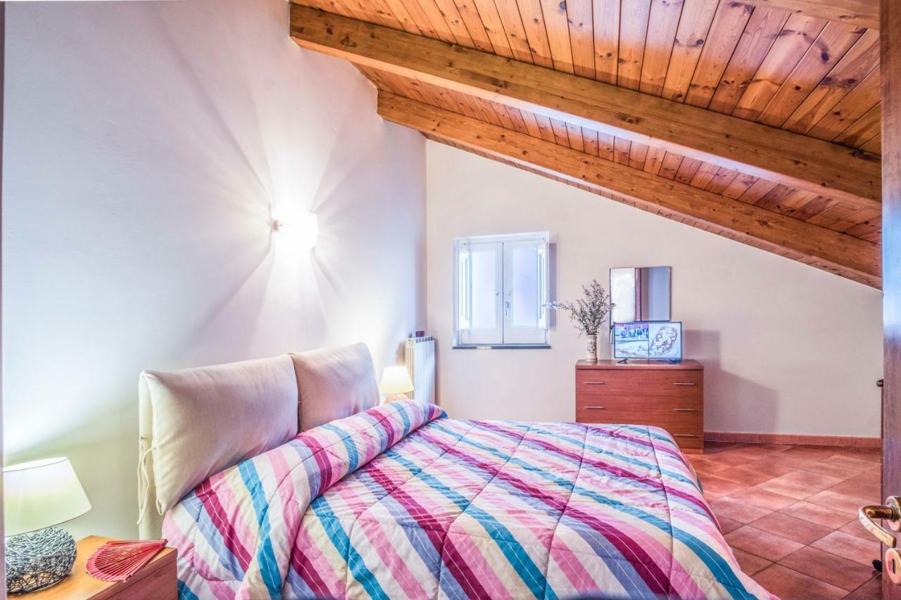 Amore Rentals - Maison Palazzo Correale ซอร์เรนโต ภายนอก รูปภาพ
