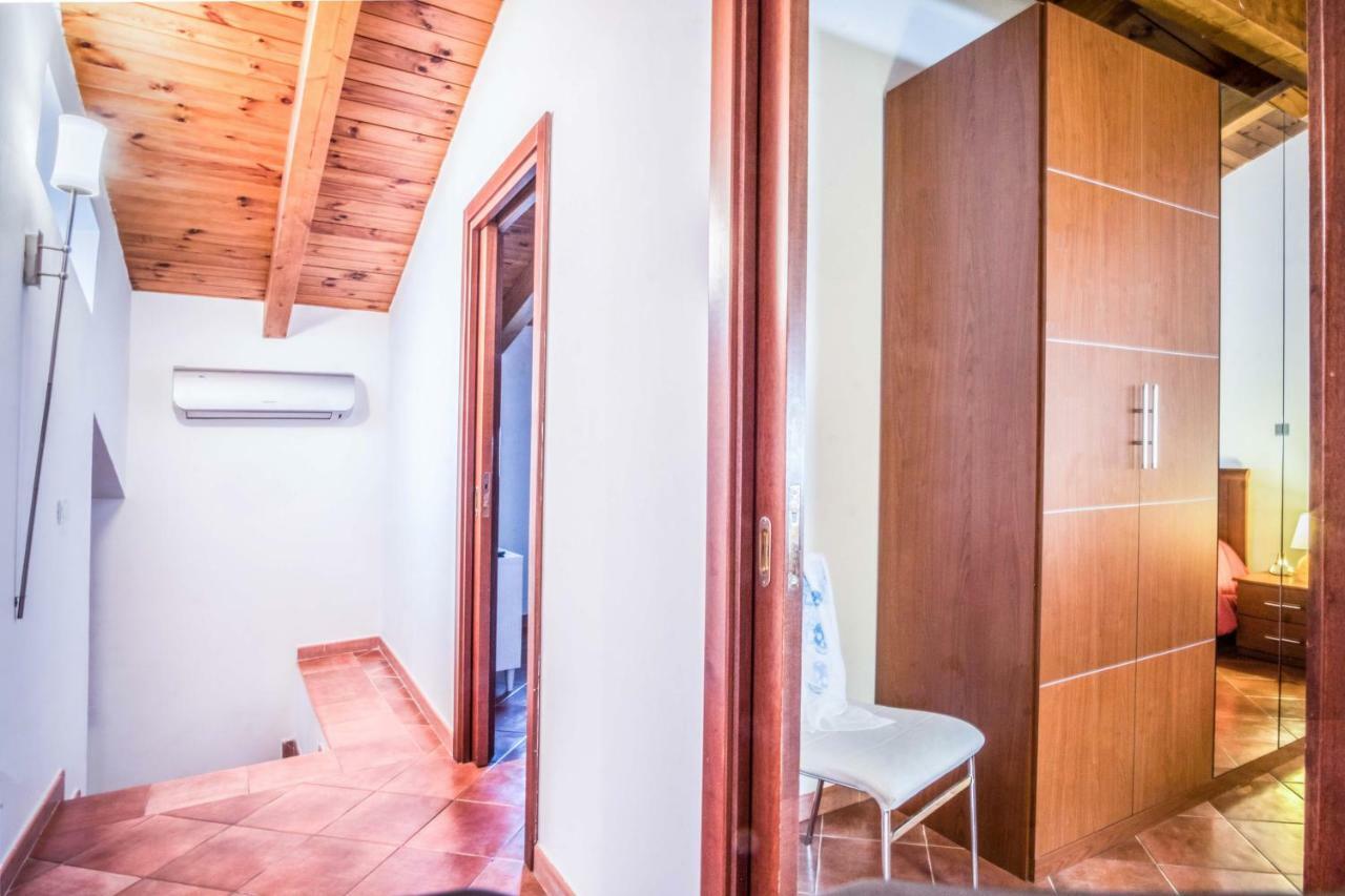 Amore Rentals - Maison Palazzo Correale ซอร์เรนโต ภายนอก รูปภาพ
